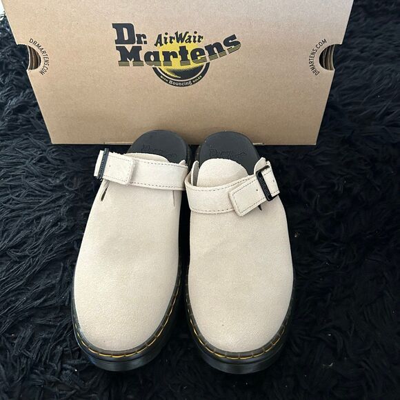 Dr Martens Carlson tan leather clogs mules slip on shoes men’s 8 new main image 7
